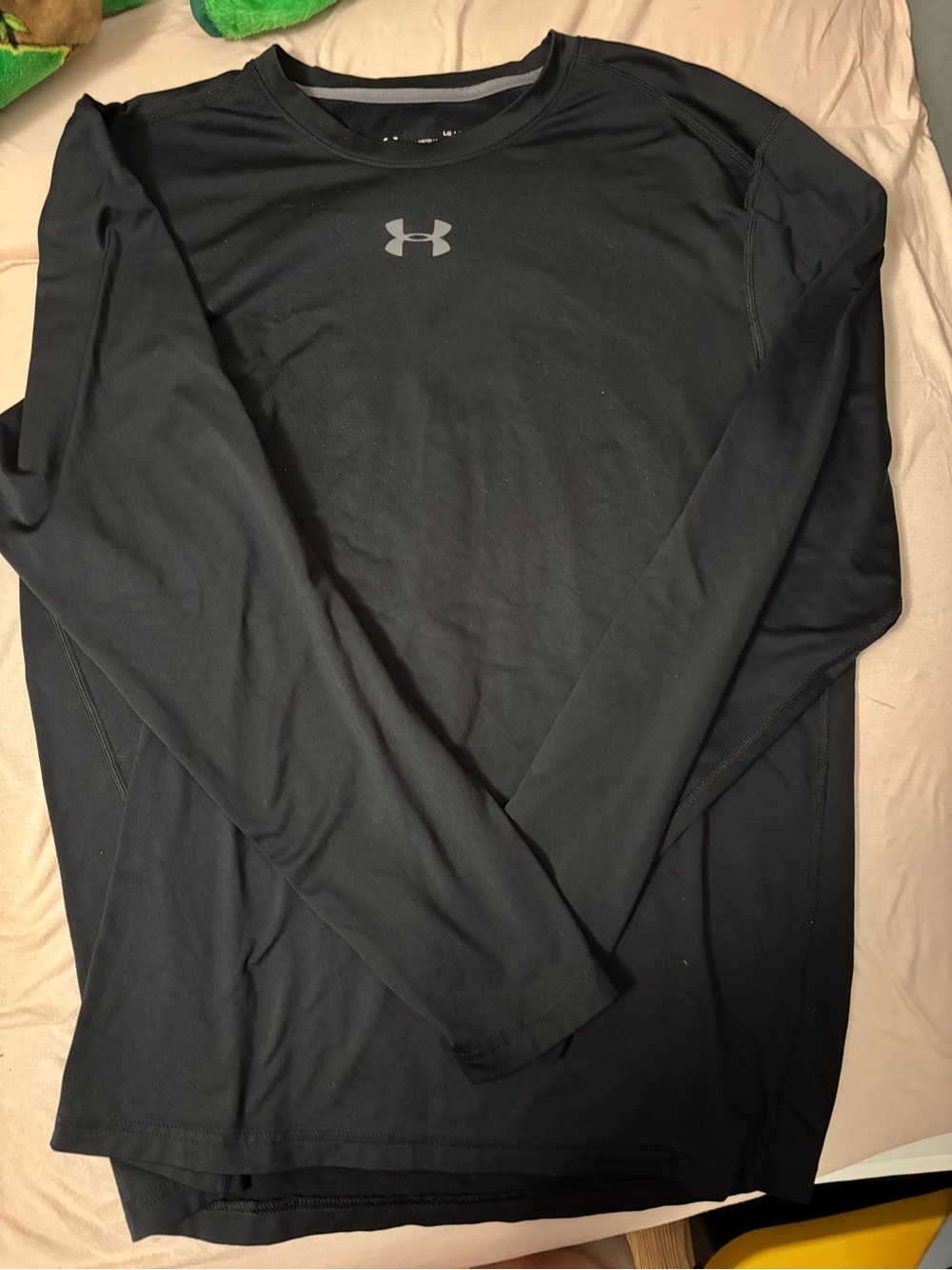 ❤️(Women’s Large) Under Armour Black Long-Sleeve Crewneck Performance Top